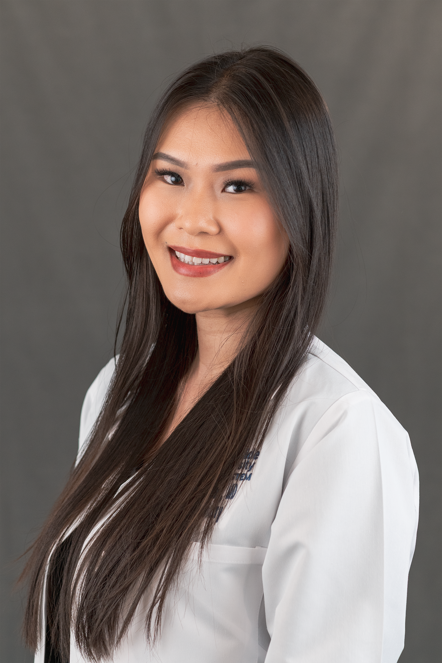 Nina Hoang