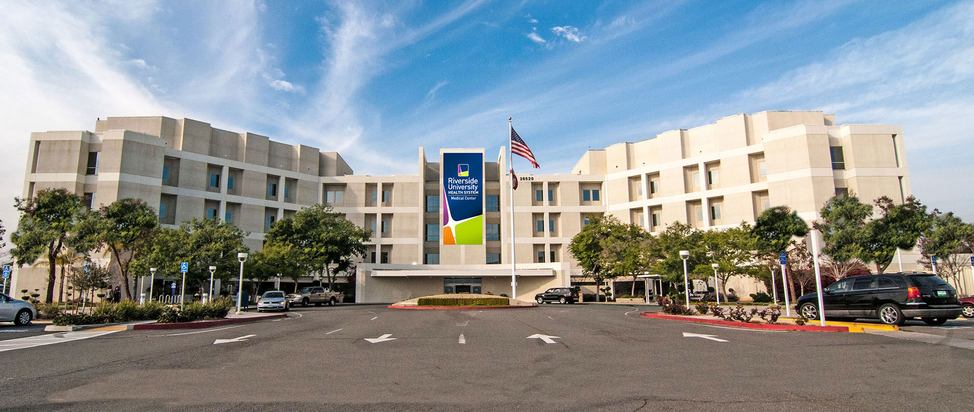 RUHS Hospital Entrance 
